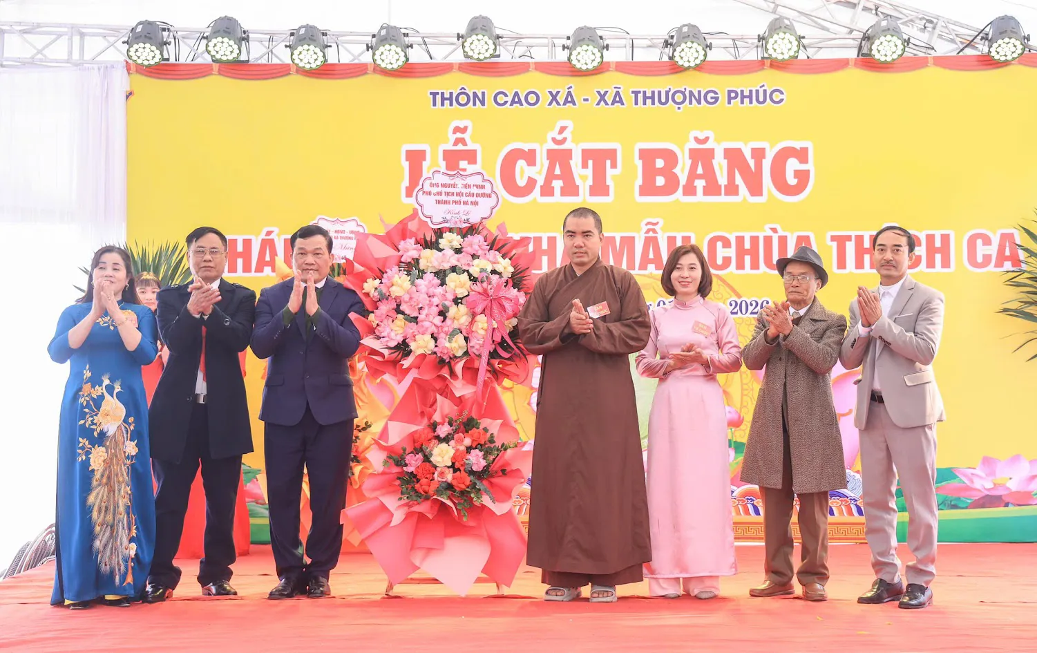 Lễ kh&aacute;nh th&agrave;nh nh&agrave; Mẫu