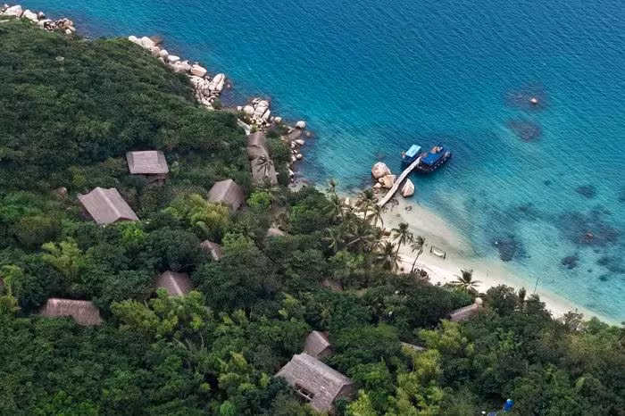 Khám phá đảo Cá Voi – Thiên đường hoang sơ giữa vịnh Vân Phong