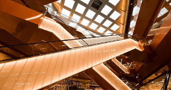 Khám Phá Điểm Check‑In Hot Tại Bangkok – Thang Cuốn Độc Đáo Central Park