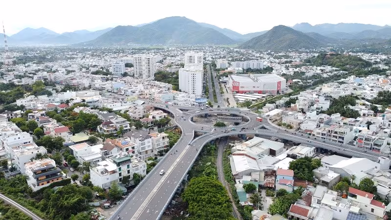 Khánh Hòa hoàn thành tái định giá đất cho 10 dự án: Thành tựu và thách thức