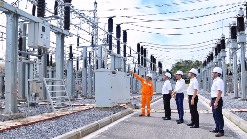 Kiểm tra hiện trường dự &aacute;n