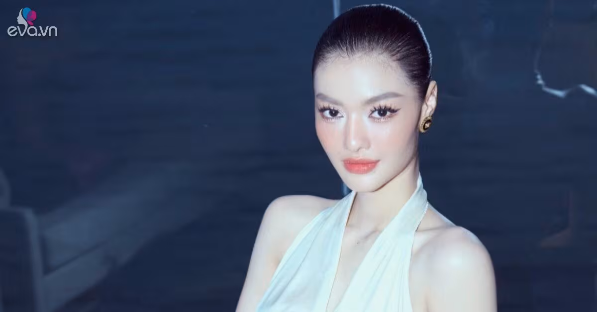 Kiều Loan diện set đồ 3 tỷ đồng trên du thuyền sang trọng – Bí quyết thời trang đỉnh cao