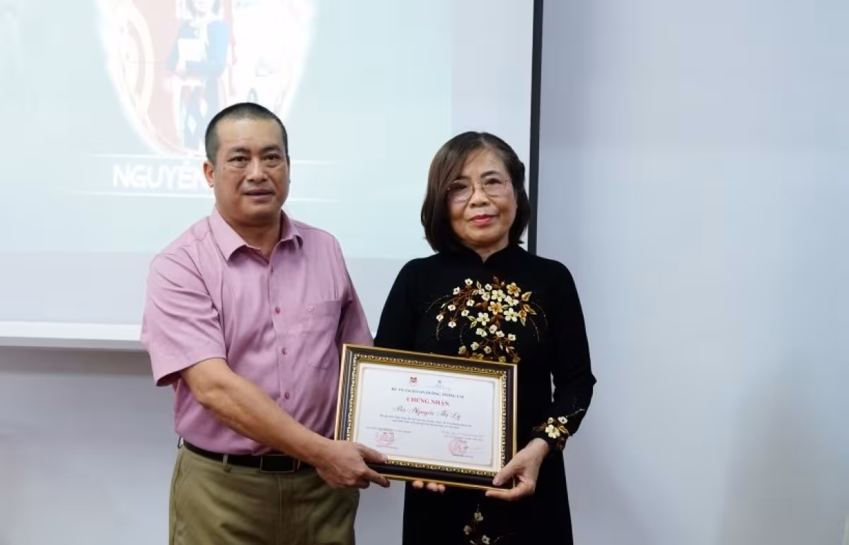 Lễ trao giải “Lan tỏa tri thức” – Tôn vinh cây bút trẻ