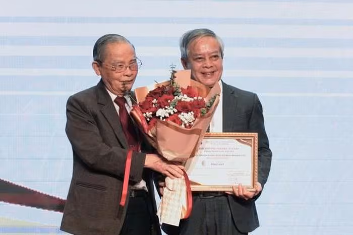 Lễ trao Giải thưởng Văn học Duy Tân 2025 tại Đà Nẵng