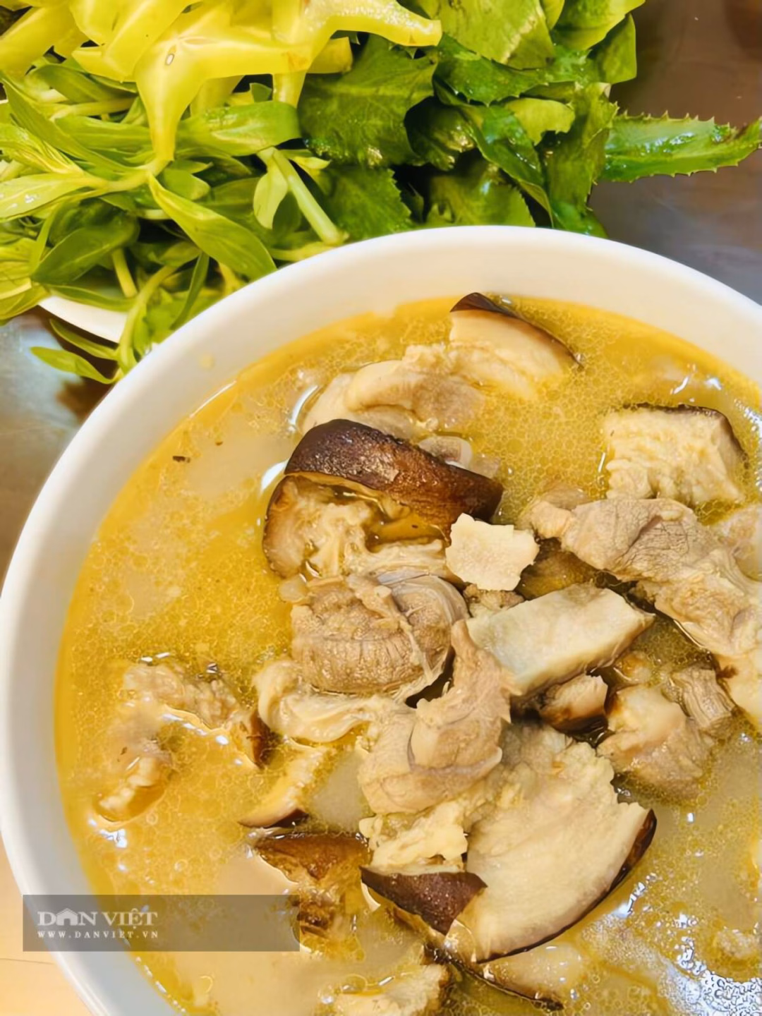 M&oacute;n ch&acirc;n gi&ograve; giả c&agrave;y ho&agrave;n thiện