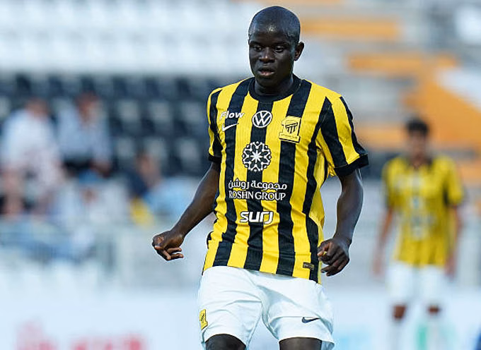 N&rsquo;Golo Kante giảm lương để trở lại ch&acirc;u &Acirc;u với Fenerbah&ccedil;e