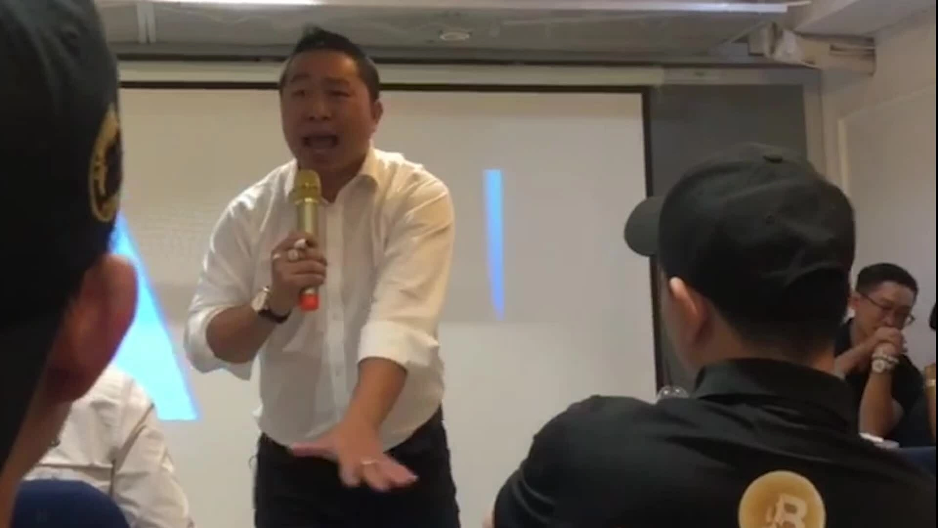 Những chủ s&agrave;n ảo mang m&aacute;c doanh nh&acirc;n