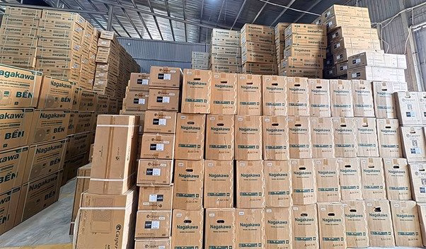 Hệ thống ống dẫn của điều h&ograve;a &acirc;m trần nối ống gi&oacute;