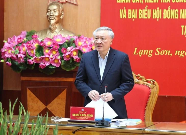 Phó Thủ tướng Nguyễn Hòa Bình giám sát công tác bầu cử tại Lạng Sơn