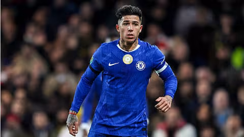 PSG nhắm Enzo Fernández và các tin chuyển nhượng nóng hổi ngày 15/1