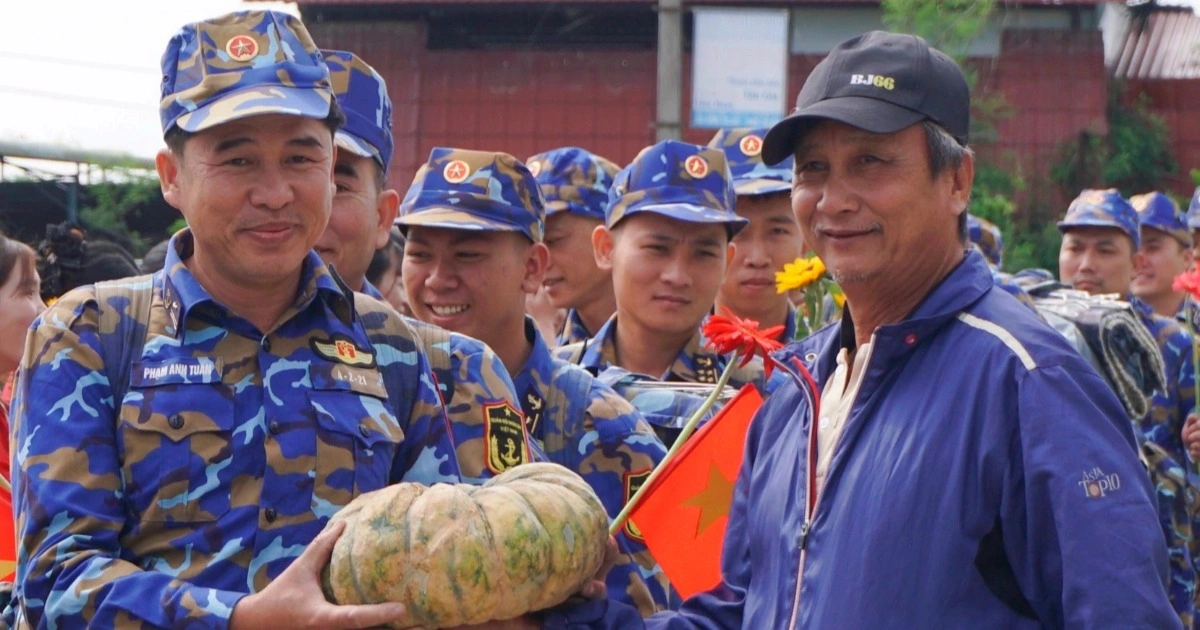 Quà tặng đặc biệt: Người lính nhận nhà mới sau Chiến dịch Quang Trung