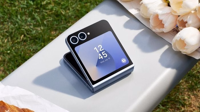 Samsung Galaxy Z Flip6