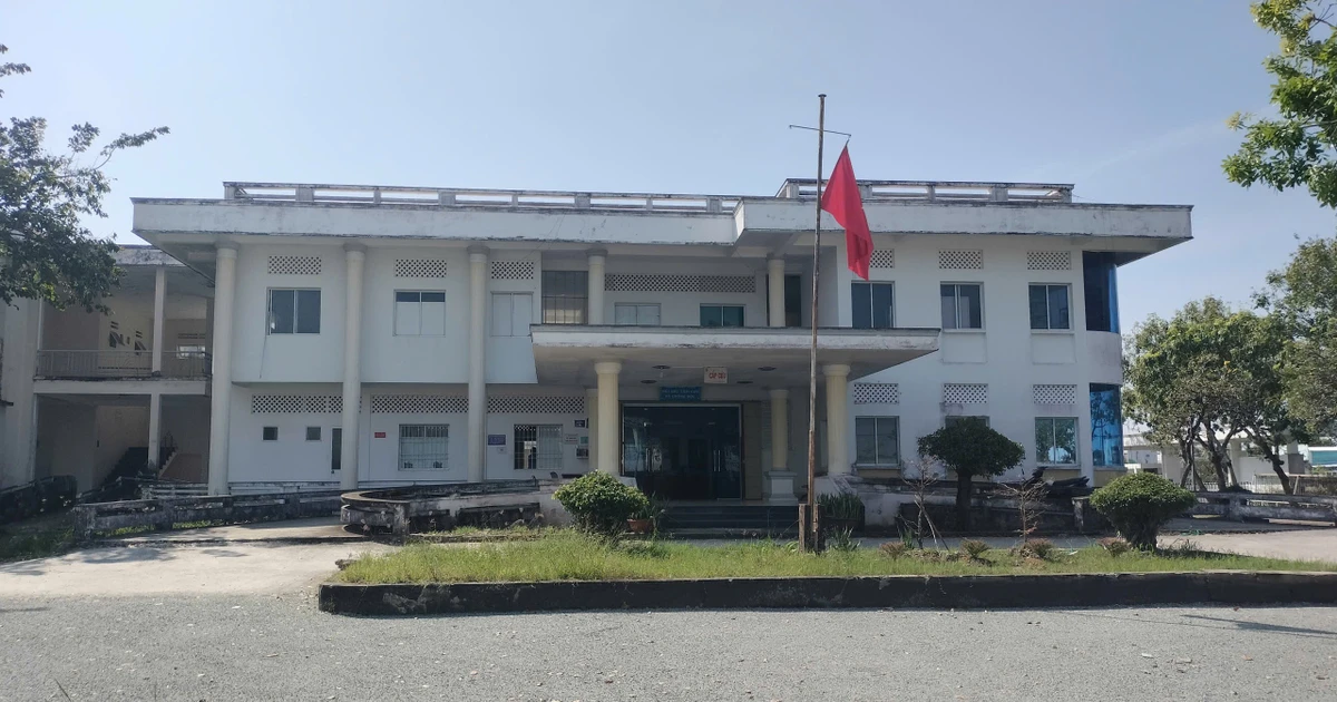 Sở Tài chính Cà Mau từ chối hỗ trợ 6,1 tỷ đồng nợ lương cho trung tâm y tế địa phương