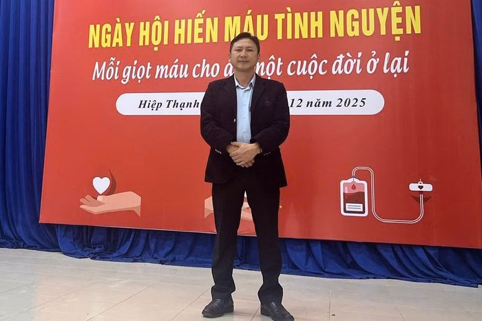 Thầy Hồ Hải Dương tại ng&agrave;y hội hiến m&aacute;u