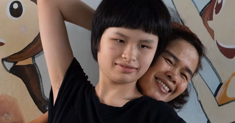 Tình Yêu Can Trường: Câu Chuyện Của Mẹ Và Con Với Hội Chứng Thiên Thần