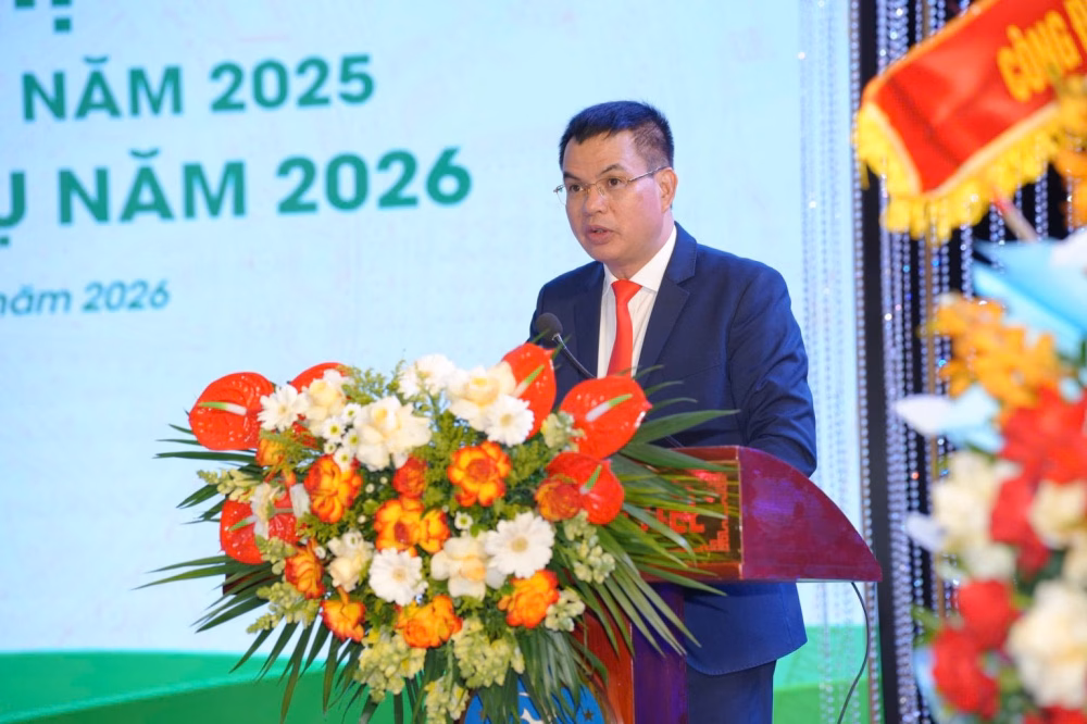 Tổng Gi&aacute;m đốc Nguyễn Viết Hiến ph&aacute;t biểu tại hội nghị tổng kết 2025