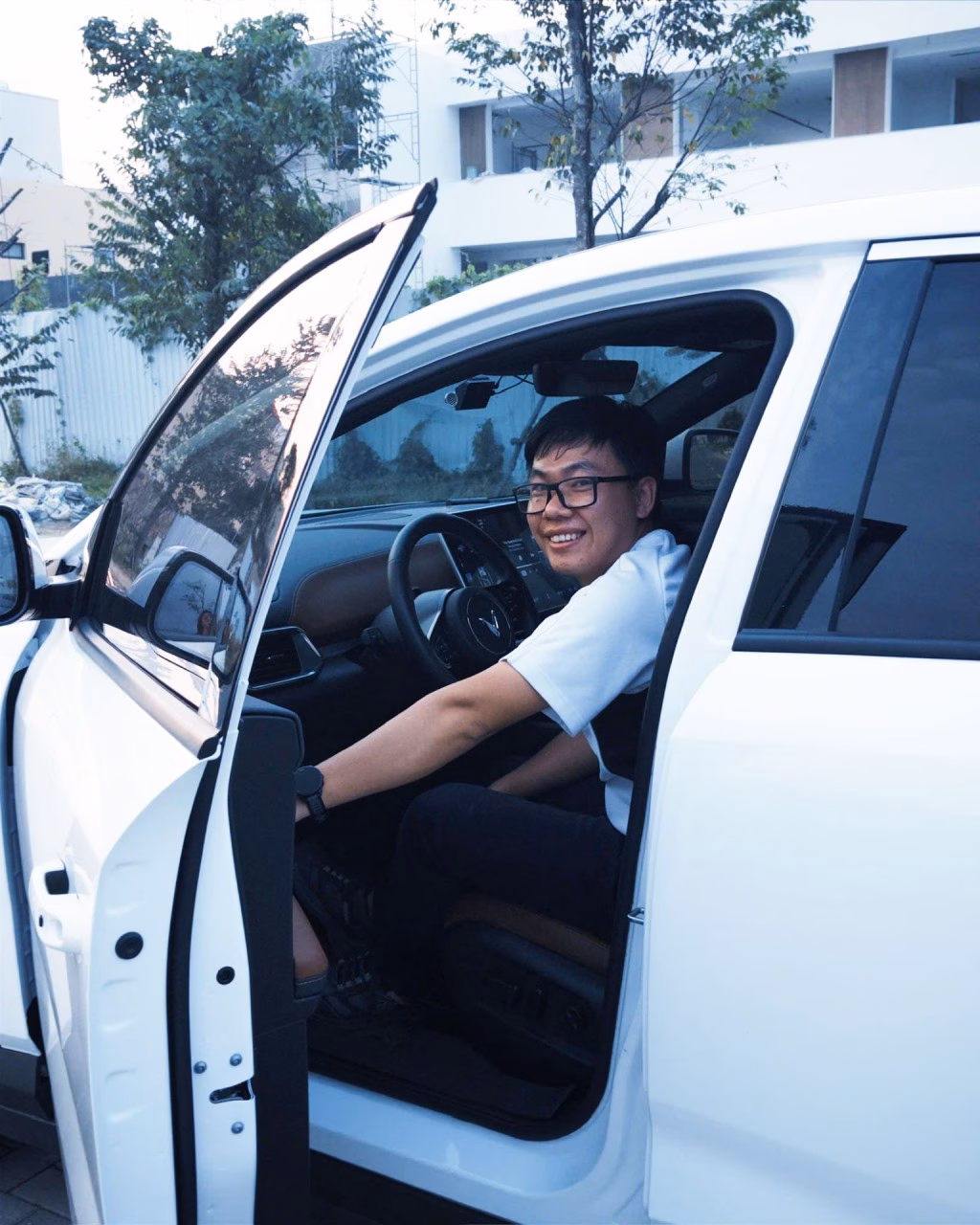 VF 8 đáp ứng nhiều nhu cầu của anh Dũng VF 8 đáp ứng nhiều nhu cầu của anh Dũng