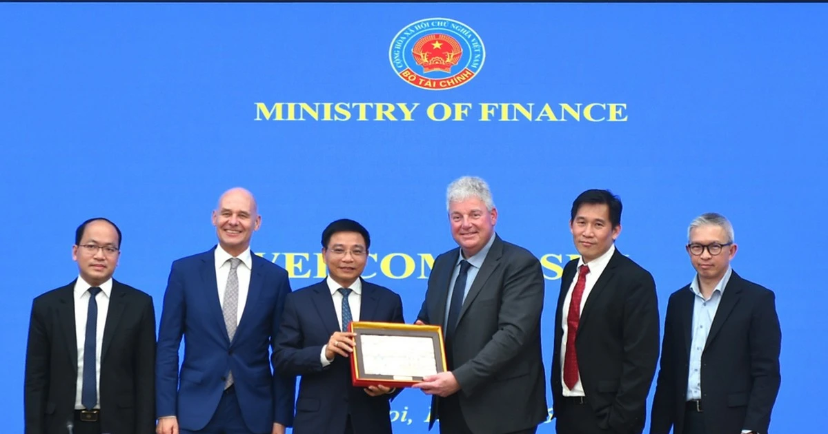 Việt Nam và ASML hợp tác xây dựng trung tâm R&D bán dẫn, mở đường cho ngành công nghiệp chip nội địa