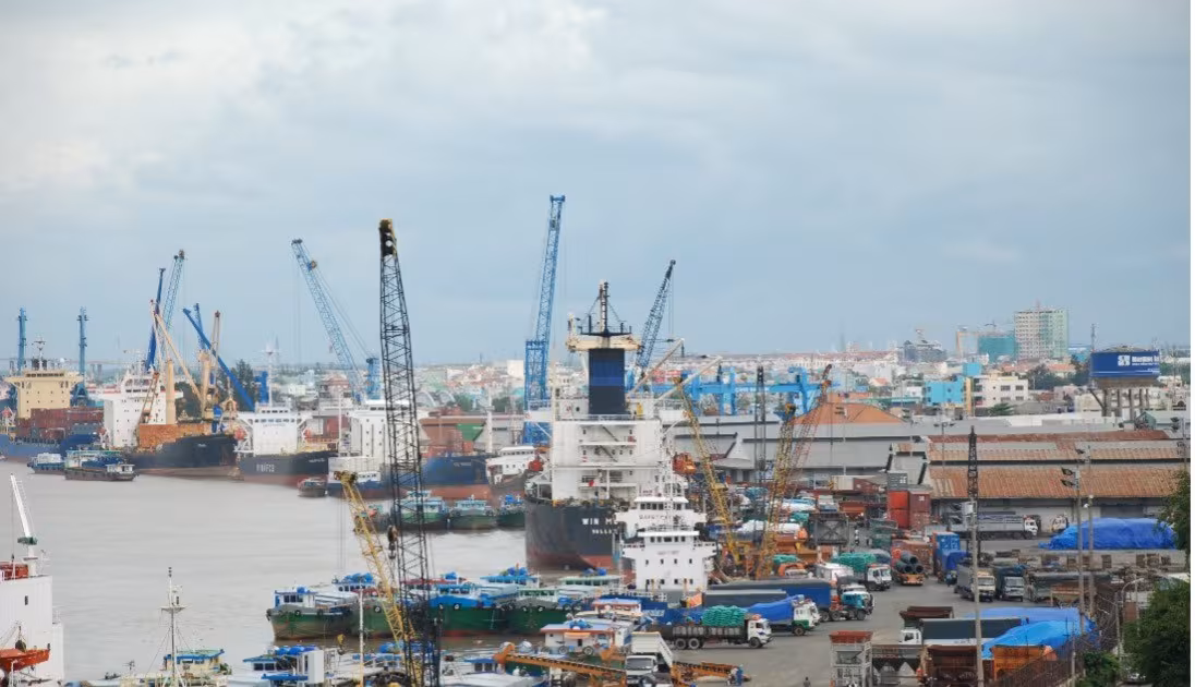 VietinBank bán toàn bộ 19,6 triệu cổ phiếu SGP sau đấu giá không thành: Chi tiết giao dịch và dự án cảng Cần Giờ