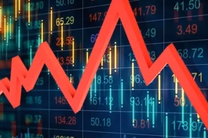 VN-Index sụt mạnh do áp lực chốt lời: Ngân hàng và bất động sản dẫn đầu giảm