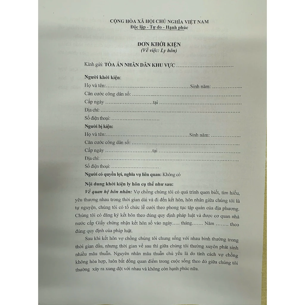 Ly hôn đơn phương và thuận tình: 5 điều cần biết trước khi mua trọn bộ sách pháp luật 2025