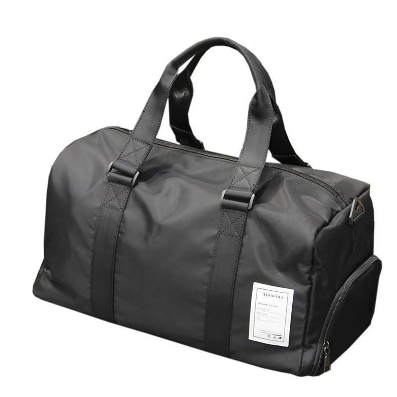 Vì Sao Túi Du Lịch Vải Dù Size To Là Cứu Cánh Cho Kì Nghỉ Hè Của Bạn?