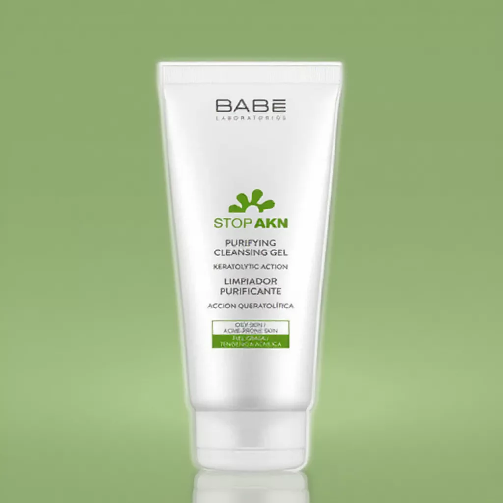 Làm sạch da dầu mụn hiệu quả: Tôi đã giảm 70% mụn khi ngừng sử dụng sữa rửa mặt theo cách này