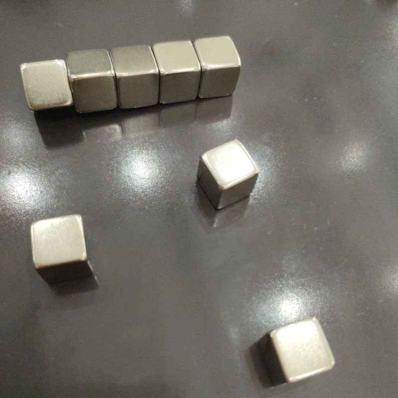 Nam châm khối lập phương có thực sự tốt cho bé phát triển trí tưởng tượng? Những điều phụ huynh cần biết khi mua