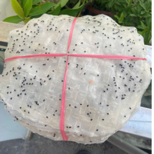 Bí quyết chọn bánh tráng mè đen chưa nướng ngon chuẩn Bình Định không phải ai cũng biết