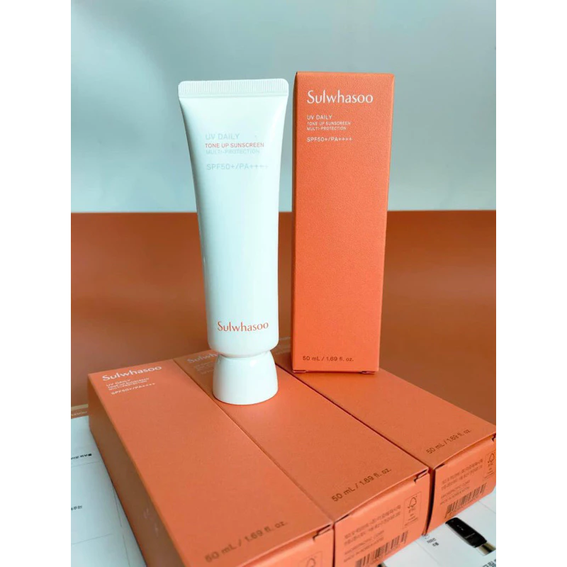 Tôi đã từng nghĩ kem chống nắng chỉ để bảo vệ da, nhưng Sulwhasoo Snowise lại làm được điều này để cả trắng sáng hơn!