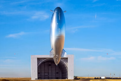 Tàu HAPS SE2 của Sceye đang bay lên tại New Mexico Tàu HAPS SE2 của Sceye đang bay lên tại New Mexico