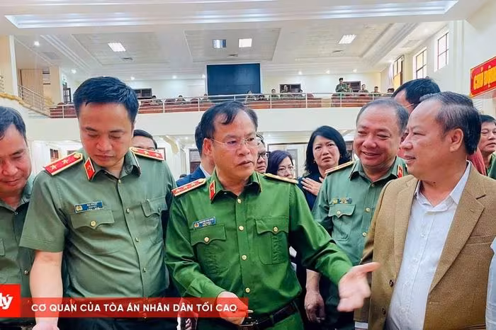 Vụ cướp ngân hàng tại Gia Lai: Chiêu giấu tiền trong giỏ quà Tết cực tinh vi