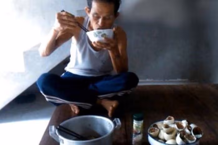 Giải mã ‘dị nhân’ 75 tuổi ăn 30 quả trứng vẫn gầy: Bí ẩn nào đằng sau?