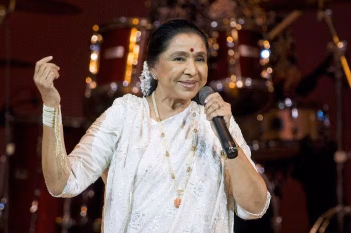 Huyền thoại Asha Bhosle qua đời: Sự khép lại của một kỷ nguyên âm nhạc Bollywood