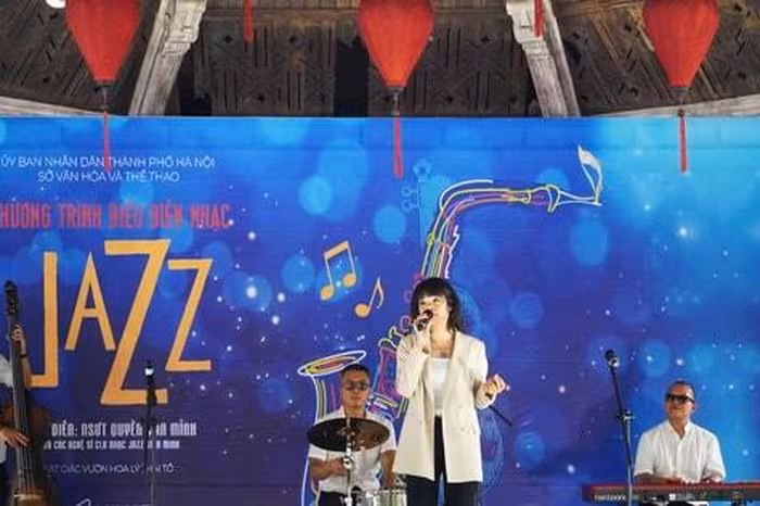 Jazz Giữa Lòng Thủ Đô: Khi ‘Âm Nhạc Cuối Tuần’ Đánh Thức Bản Sắc Hà Nội
