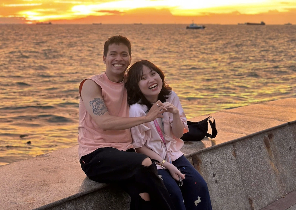 Khoảnh khắc hạnh ph&uacute;c của Kh&aacute;nh Tr&igrave;nh v&agrave; Xu&acirc;n Thủy trong chuyến du lịch