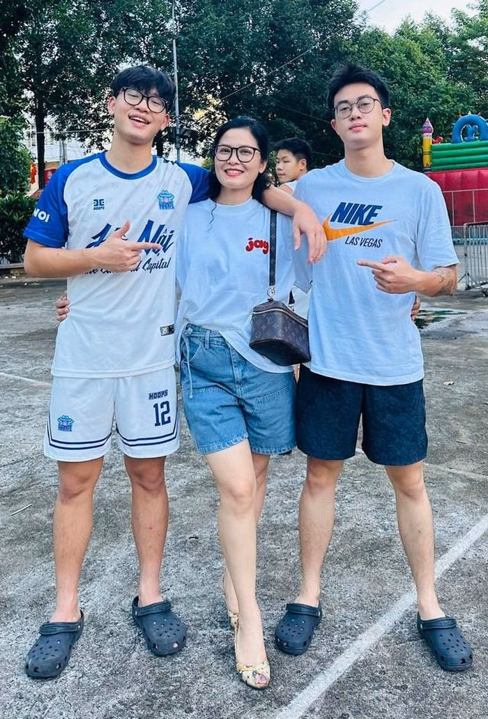 Nghệ sĩ Đinh Th&uacute;y H&agrave; t&acirc;m sự về những định kiến đối với diễn vi&ecirc;n