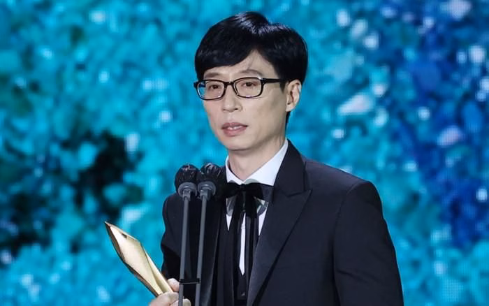 Yoo Jae Suk từng gi&agrave;nh chiến thắng tại Baeksang Arts Awards