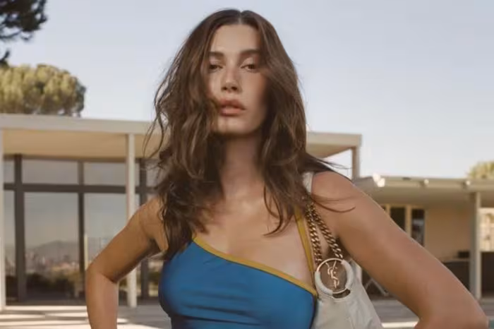 Hailey Bieber ‘Hồi Sinh’ Phong Cách Thập Niên 80 Cùng YSL Đầy Táo Bạo