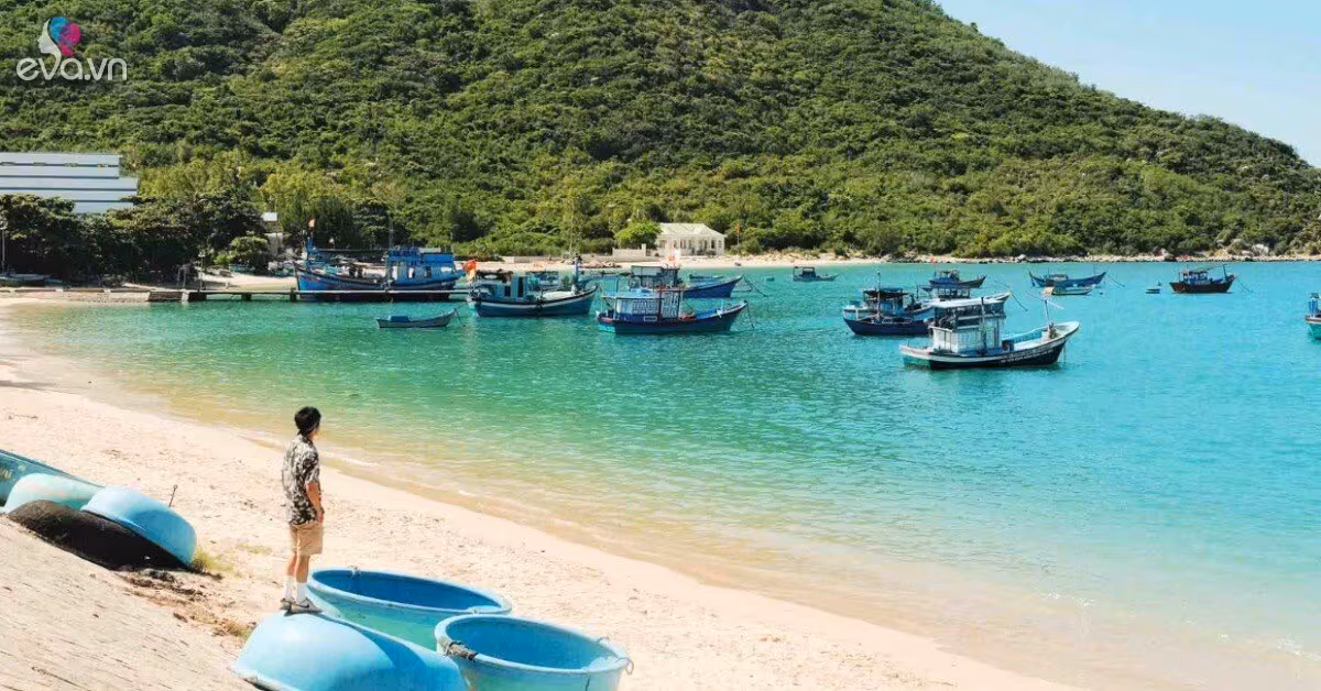 Làng chài Ninh Vân: Tọa độ “ngắt kết nối” hoàn hảo để chữa lành tâm hồn