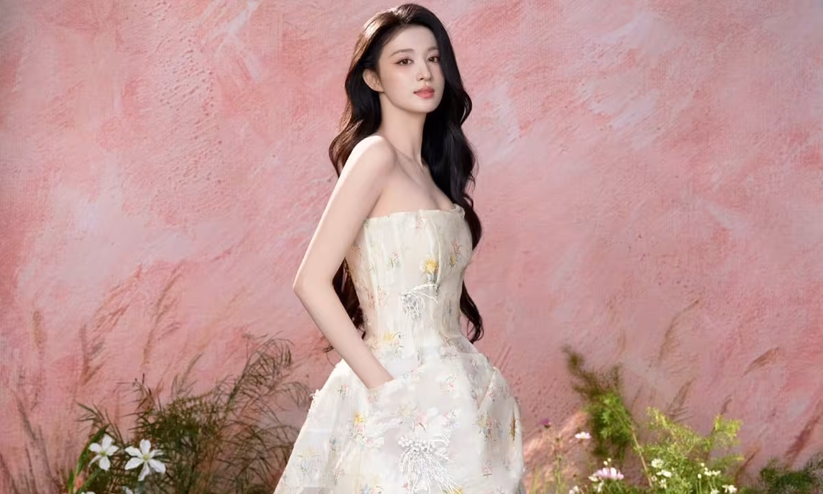 Vương Sở Nhiên và Bí Quyết Sở Hữu Vòng Eo “Con Kiến” Khỏe Mạnh, Rạng Rỡ