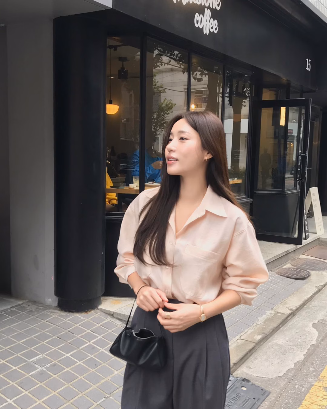 5 món đồ công sở giúp bạn ‘diện’ từ hè sang thu