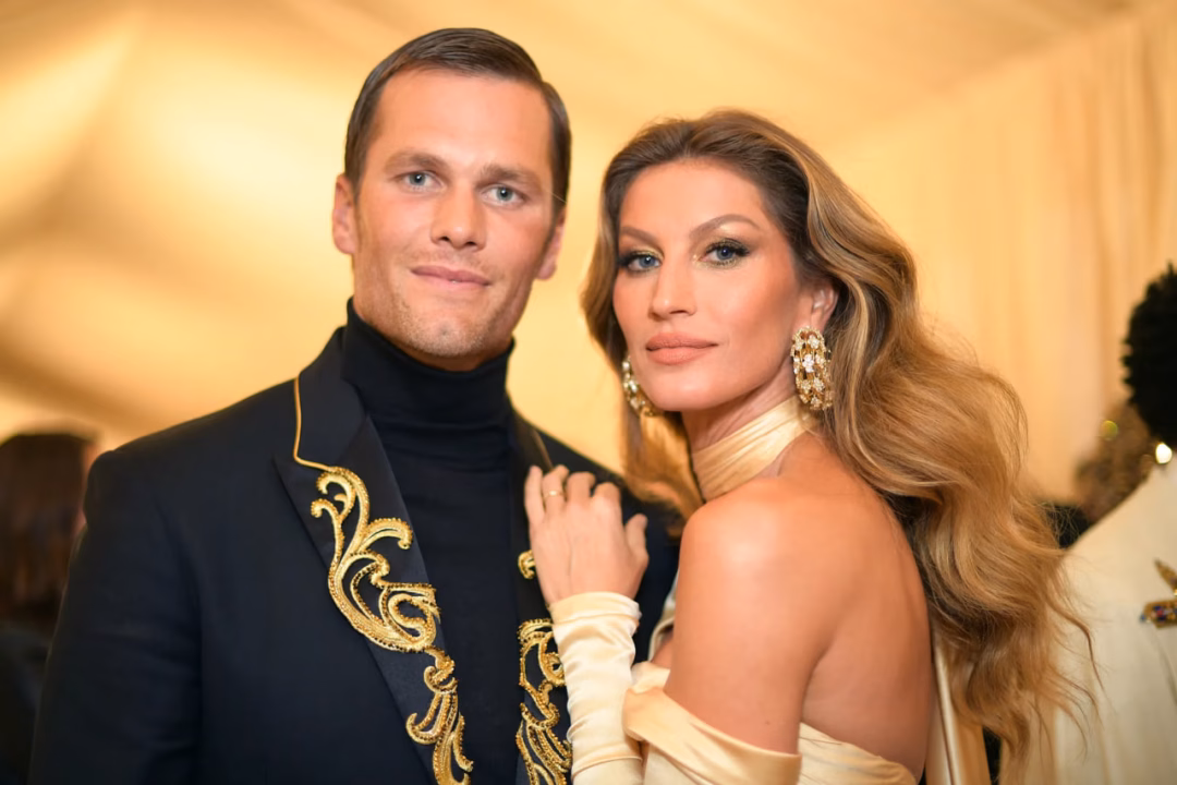 Siêu mẫu Gisele Bündchen dính drama tình ái với con trai huấn luyện viên Tom - Gisele từng là một trong những cặp đôi quyền lực nhất Hollywood.