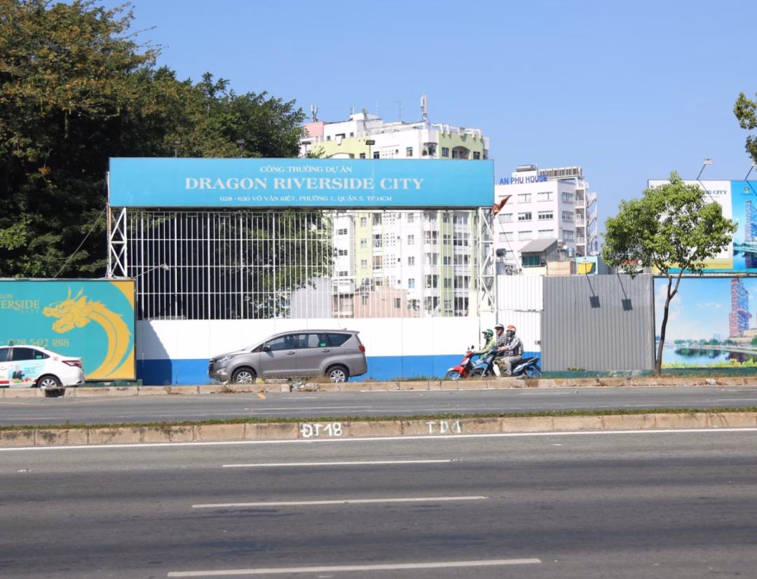 Tuyên ngôn Độc lập – lời thề của một dân tộc Thành phố Hồ Chí Minh (TP.HCM) sẽ thực hiện nghiêm túc và có hiệu quả chỉ đạo của Thủ tướng Chính phủ và Thanh tra Chính phủ về thanh tra chuyên đề công trình, dự án có khó khăn, vướng mắc, chậm tiến độ, tồn đọng kéo dài, hiệu quả thấp, nguy cơ gây thất thoát, lãng phí trên địa bàn Thành phố.