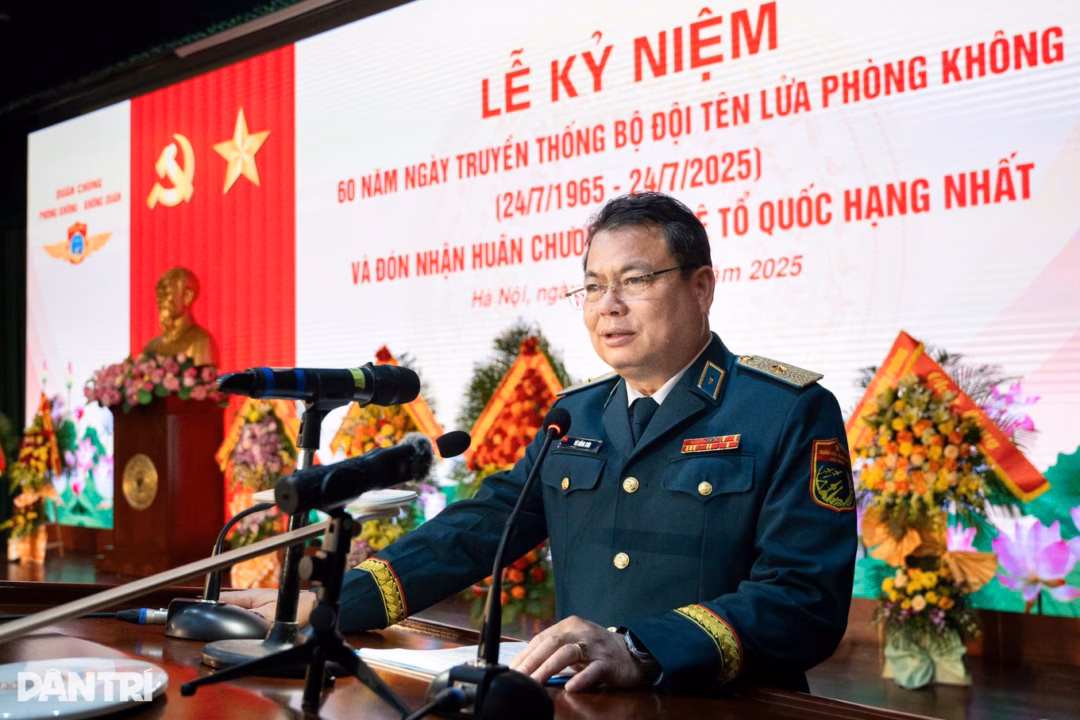 60 năm xây dựng và phát triển: Bộ đội Tên lửa Phòng không hiện đại và quyết tâm bảo vệ Tổ quốc Thiếu tướng Vũ Hồng Sơn, Tư lệnh Quân chủng Phòng không - Không quân (Ảnh: Mạnh Quân).