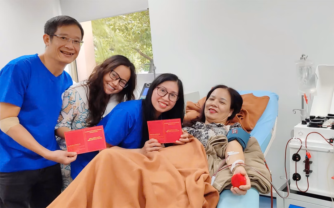 Hiến máu “Giọt hồng tri ân”: Nhiều người tham gia lan tỏa nghĩa cử cao đẹp Ngoài hiến máu toàn phần, nhiều người còn đăng ký hiến thành phần máu.