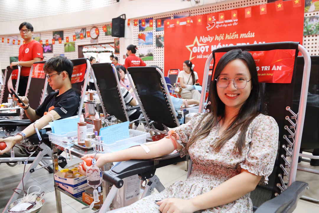 Hiến máu “Giọt hồng tri ân”: Nhiều người tham gia lan tỏa nghĩa cử cao đẹp