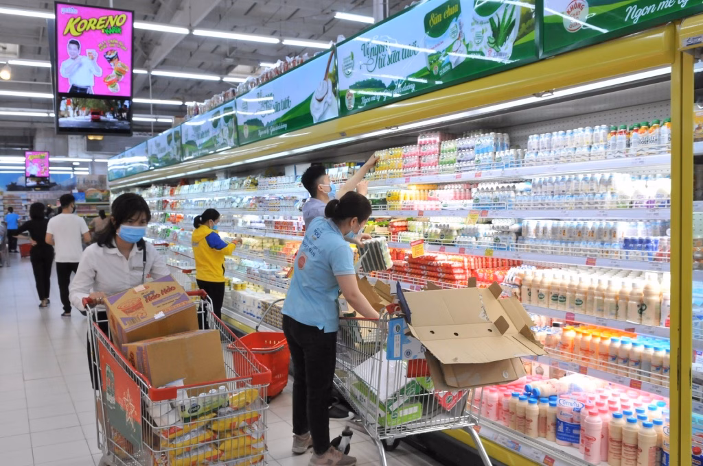 Kinh tế Việt Nam đạt tăng trưởng cao nhất từ năm 2011 với 7,52% Củng cố sức mua của thị trường trong nước thông qua các chính sách phù hợp nhằm kích thích tổng cầu nội địa và tiêu dùng