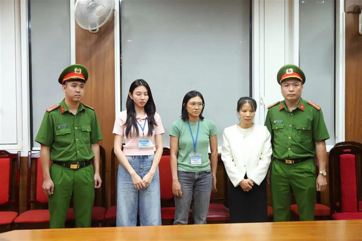 Nghệ sĩ và trách nhiệm với pháp luật: Cần xử lý nghiêm để bảo vệ chuẩn mực xã hội Nhiều người tiếc khi Hoa hậu Thùy Tiên vướng vòng lao lý.