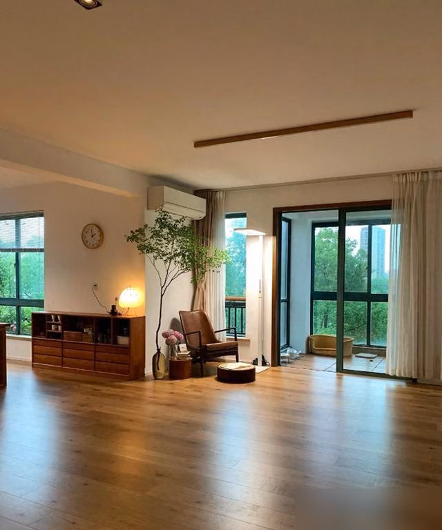 Nữ giới Trung Quốc chọn sống tối giản: ‘Ở nhà để thở, không để khoe’